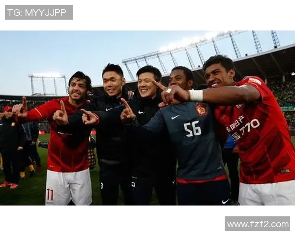 广州恒大对阵泽尼特精彩直播回顾与赛后分析全程跟踪报道